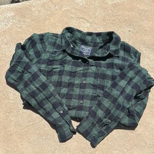 Abercrombie & Fitch Green and Black Plaid Button Down Shirt